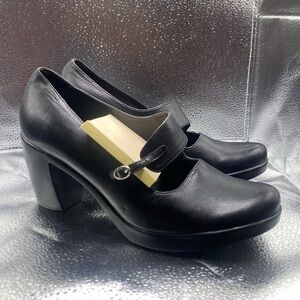 Dansko Black Mary Jane Heels size 40